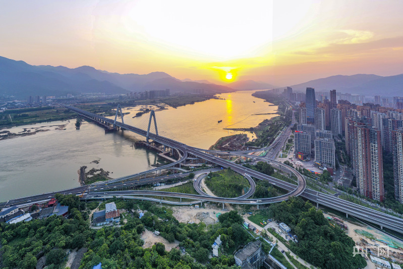 福州閩侯二橋為濱江新城添靚麗風(fēng)景